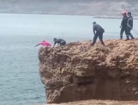 قبطان الوقاية المدنية بآسفي يستدعي اطفائي نتيجة تدخله الخاطئ لإنقاذ شاب من الانتحار