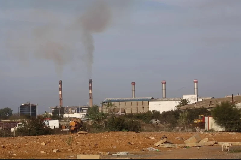 حماة البيئة بالقنيطرة: ظاهرة الغبار الأسود استفحلت والوضع يحتاج إلى معطيات جودة الهواء