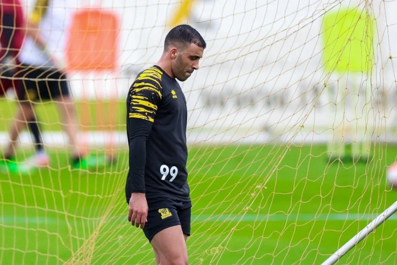 حمد الله يُثير الجدل قبل “كلاسيكو” الاتحاد والنصر