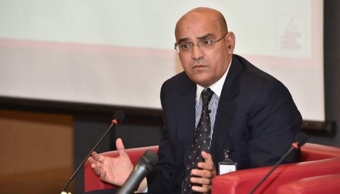 أوريد: نحن نعاني من “متلازمة عدم الاكتمال”.. والمغرب لم يتعافى سياسيا منذ انتهاء تجربة التناوب عام 2002