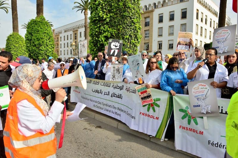 المصحات الخاصة وأطباء القطاع الخاص يرفضون الاقتطاعات الضريبية