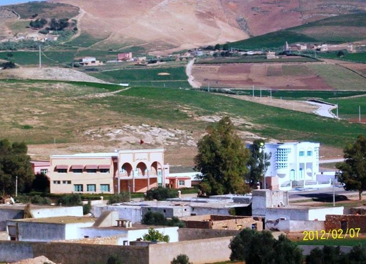 أخنوش يؤشر على نزع ملكية 315 هكتار من الأراضي في سيدي تيجي لتوسع مصانع إنتاج “الجبس”