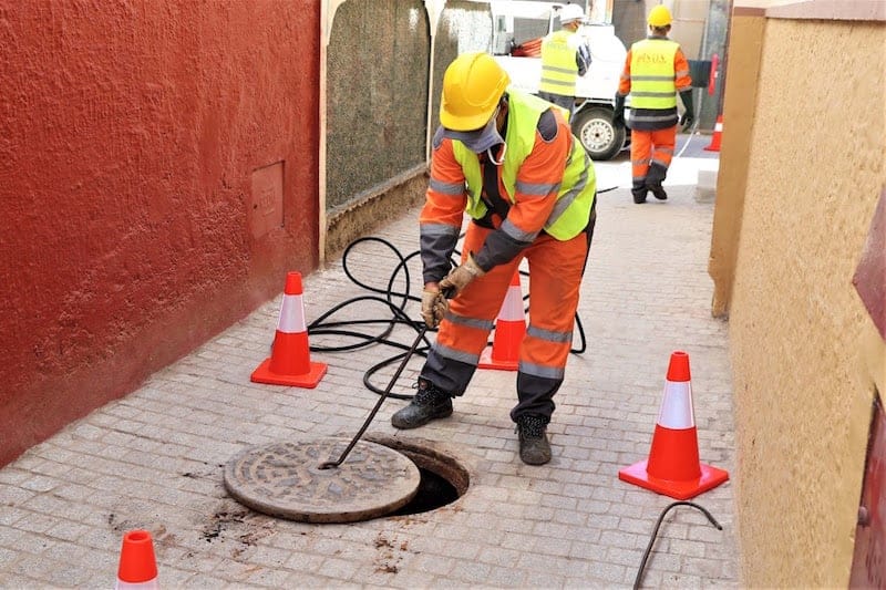 بعد الجدل.. لجنة الداخلية بالمستشارين تصادق بالإجماع على قانون إحداث الشركات الجهوية
