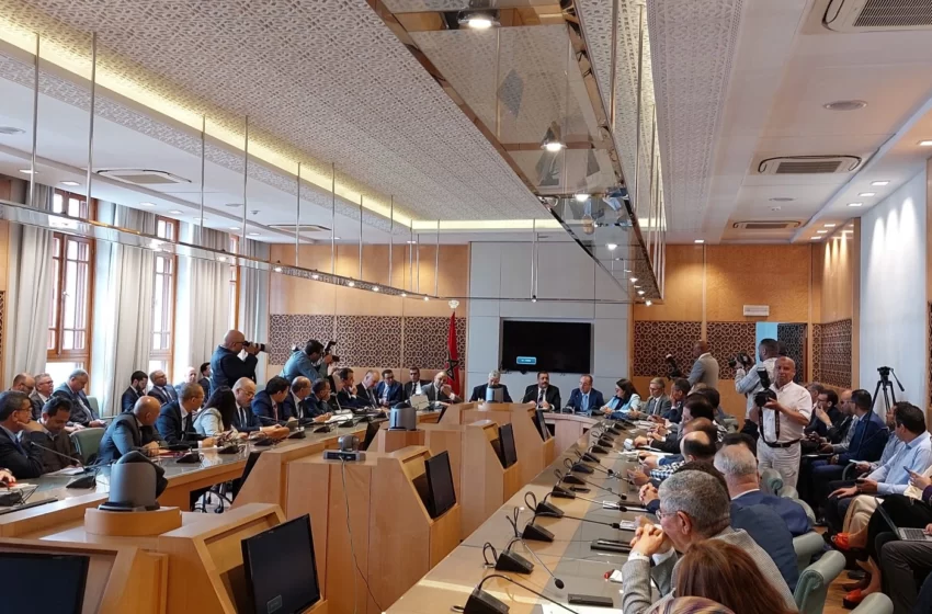 جدل في البرلمان بسبب تقرير حول المنتجات الفلاحية وشبكات التوزيع وتخوفات من مساعي قبره عبر “السرية”