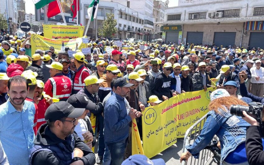 نقابة تدعو لإضراب وطني يوم 18 أبريل بالوظيفة العمومية لحث الحكومة على الوفاء بتعهداتها وضد غلاء المعيشة