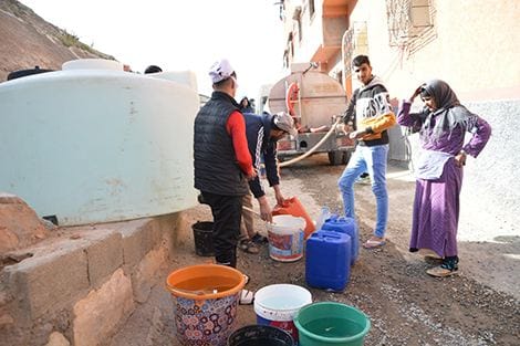 تغير لون المياه ورداءة جودتها يُثير قلق حقوقي في مراكش ومطالب بالتدخل لحماية صحة المواطنين