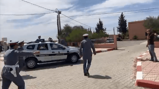الدرك ضواحي مراكش يعتقل رئيس جماعة سابق وشقيقه تسبب في حادثة سير أودت بحياة طفلتين