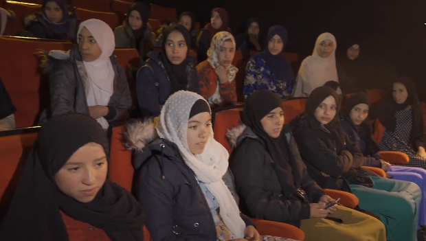  مهرجان الفيلم بمراكش.. تلاميذ مناطق الحوز المتضررة من الزلزال يكتشفون السينما