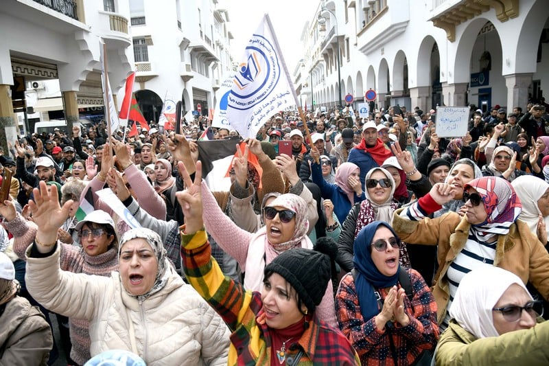  “البرهان هو الميدان”.. التنسيقيات التعليمية تسحب الثقة من النقابات وتحتشد في العاصمة الرباط