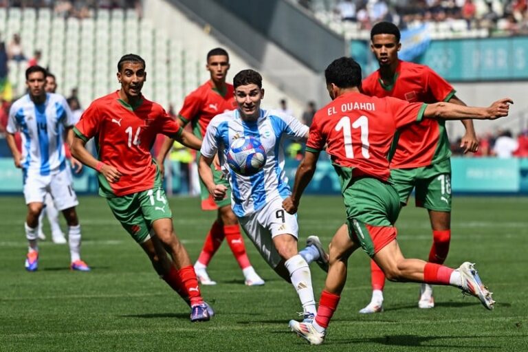 الاتحاد الأرجنتيني لكرة القدم يشكو أحداث مباراة المغرب لـ”الفيفا”