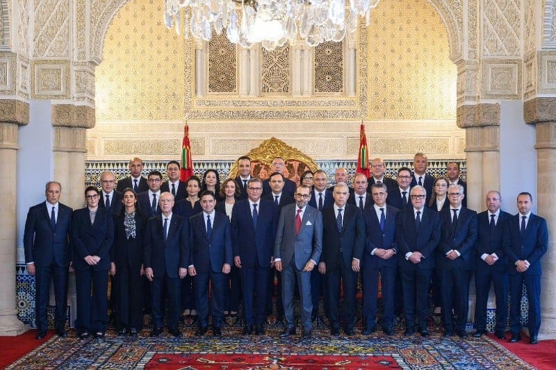 الملك يستقبل ويعين وزراء جددا وكتاب دولة .. هذه هي حكومة أخنوش رقم 2
