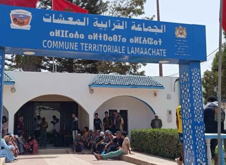 فوضى إدارية غير مسبوقة.. خليفة ينتحل صفة قائده لمنع صحافي من مزاولة عمله بالصويرية القديمة