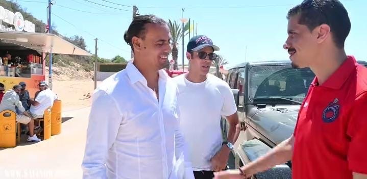 النجم الدولي السابق جواد الزايري يزور آسفي ويثني على جاذبيتها السياحي