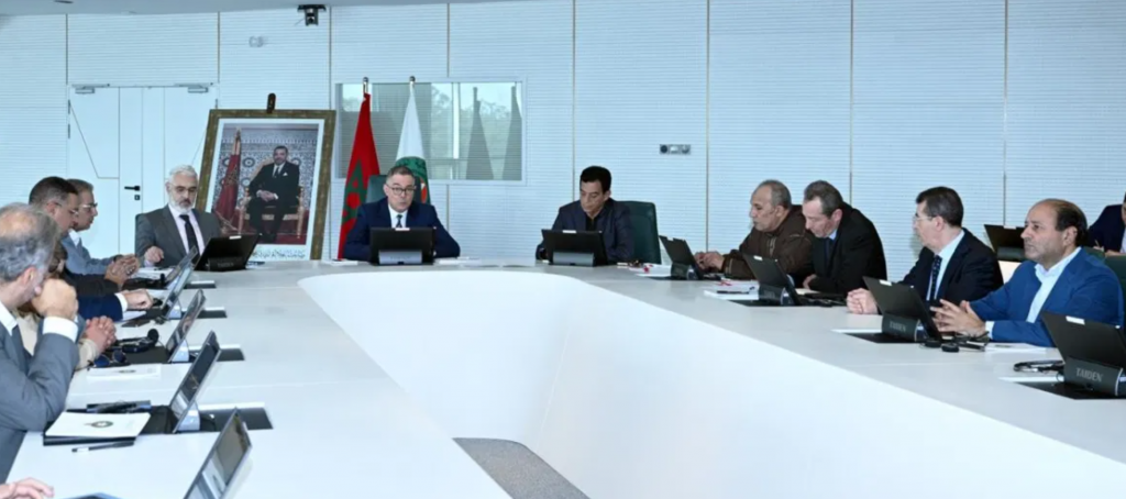 لقجع يعلن متابعة “المسار القانوني” ضد القرارات “المجحفة” لـ”الكاف” بعد نهائي “الكان”